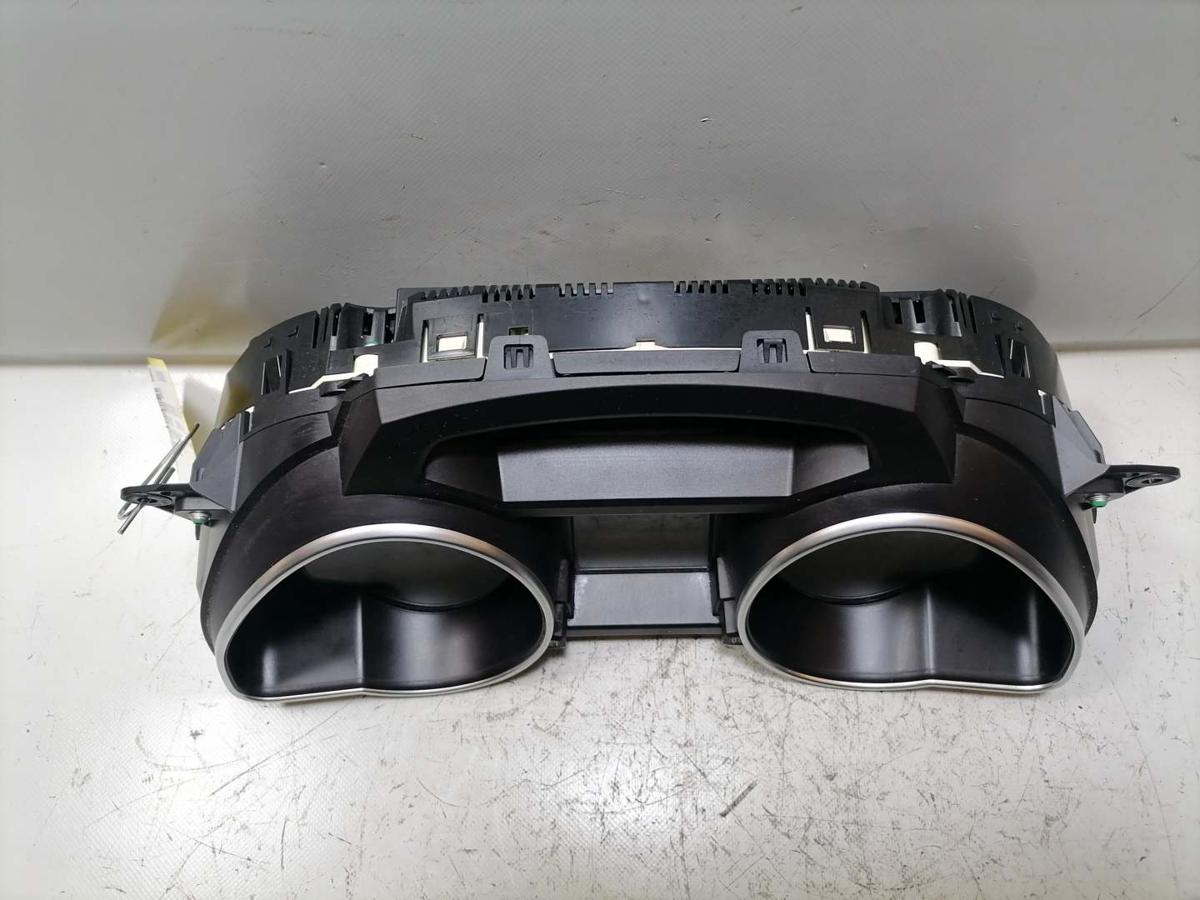 Audi A5 8T original Kombiinstrument Tacho 1.8TFSI 118kw Bj.2009